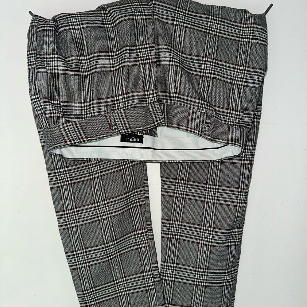 Forever 21 Men's Black and White Checkered Pants